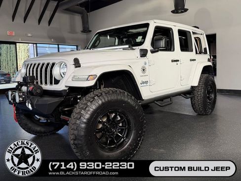 Used 2024 Jeep Wrangler Unlimited Sahara AWD/4WD image 36