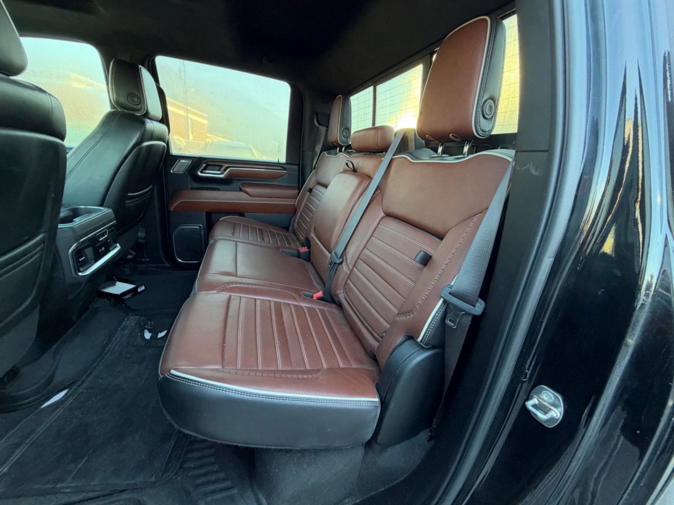 Used 2024 GMC Sierra 3500 Denali Ultimate AWD/4WD image 19