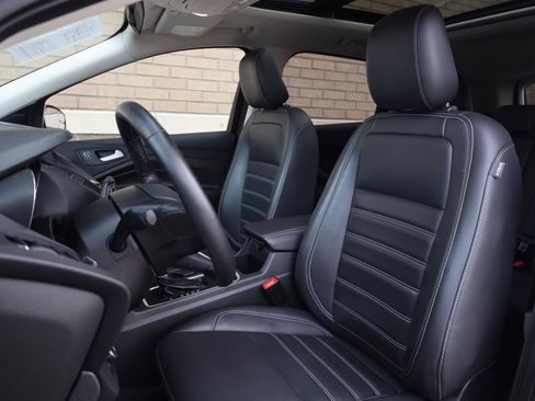 Used 2019 Ford Escape SEL AWD/4WD image 14