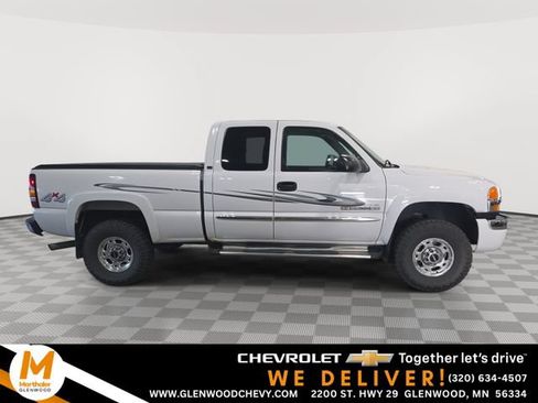 Used 2003 GMC Sierra 2500 SLE w/ Snow Plow Prep Package AWD/4WD image 1