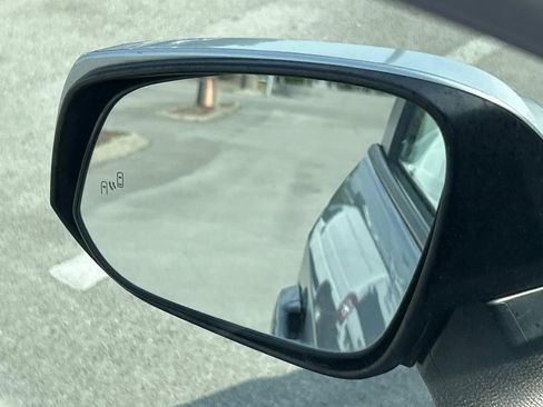 Used 2022 Toyota RAV4 XLE FWD image 16