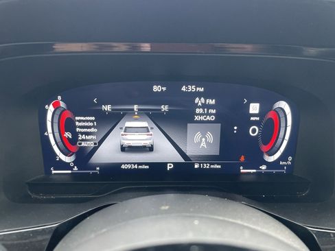 Certified 2024 Nissan Pathfinder Platinum w/ Lighting Package (N92) image 13