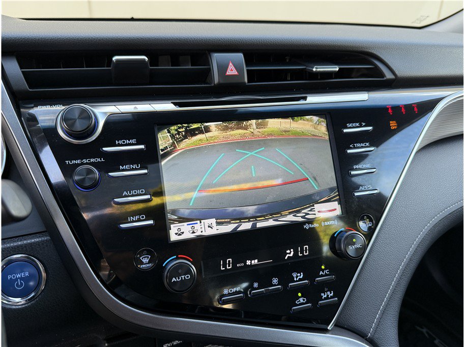 Used 2018 Toyota Camry SE w/ Audio Package FWD image 22