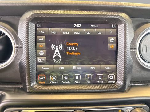 Used 2023 Jeep Wrangler Unlimited Sahara w/ Cold Weather Group AWD/4WD image 15