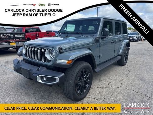 Used 2025 Jeep Wrangler Unlimited Sahara AWD/4WD image 1