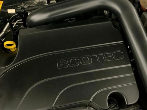 Used 2024 Chevrolet Equinox LT image 30