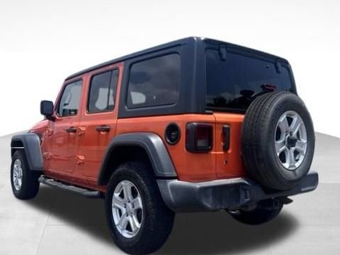 Used 2018 Jeep Wrangler Unlimited Sport S AWD/4WD image 5