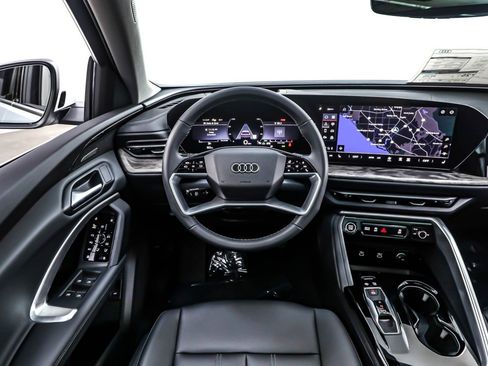 New 2025 Audi Q5 Premium Plus image 4