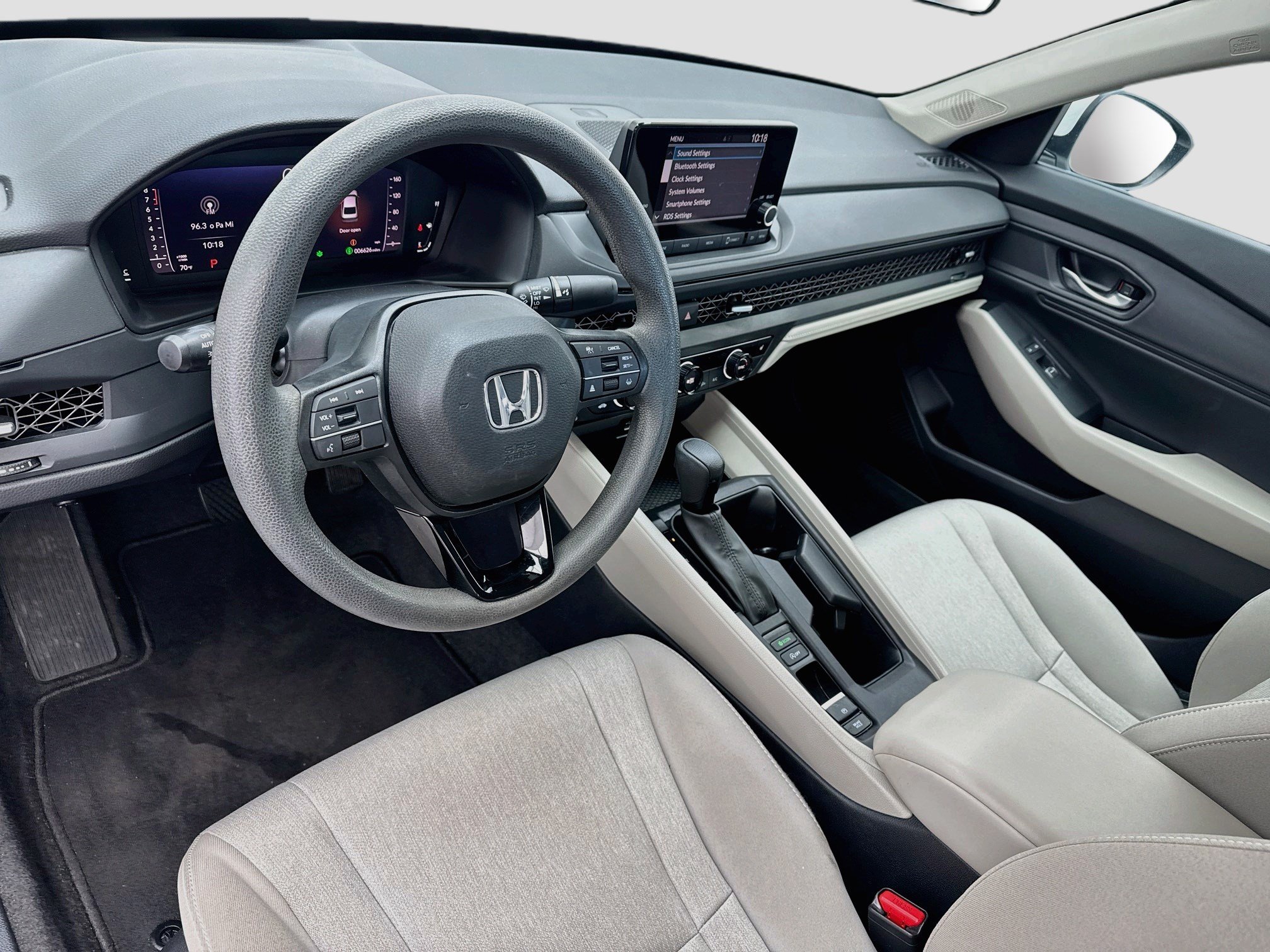 Used 2023 Honda Accord EX image 7
