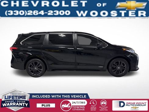 Used 2021 Toyota Sienna XSE image 7