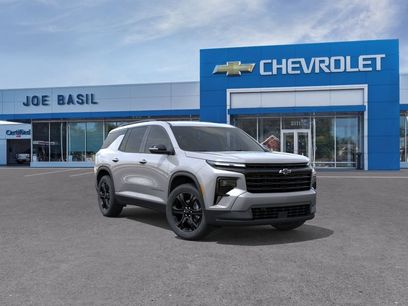 New 2027 Chevrolet Traverse LT w/ Midnight/Sport Edition