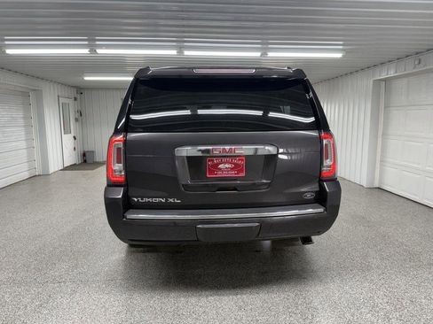 Used 2018 GMC Yukon XL Denali w/ Denali Ultimate Package AWD/4WD image 6
