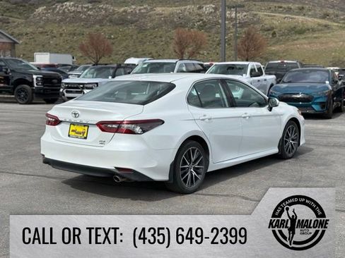 Used 2021 Toyota Camry XLE AWD/4WD image 5