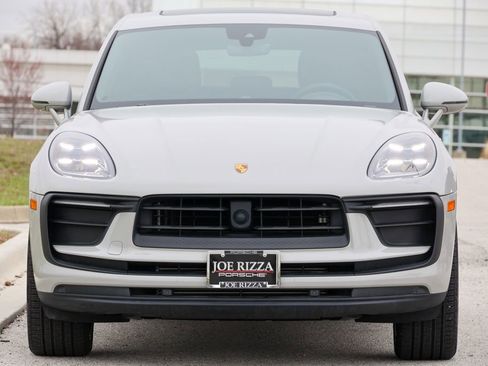 Certified 2026 Porsche Macan image 19