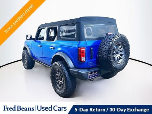 Used 2022 Ford Bronco Black Diamond image 6