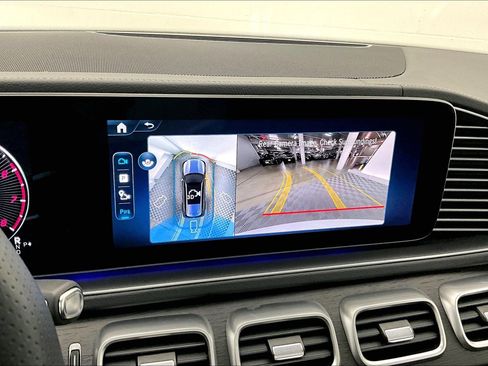 Used 2026 Mercedes-Benz GLS 450 4MATIC image 29