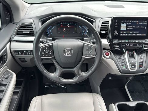 Used 2024 Honda Odyssey EX-L image 12