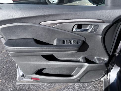 Used 2020 Honda Pilot EX-L image 10