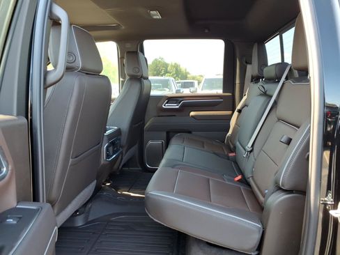 New 2026 GMC Sierra 2500 Denali w/ Denali Reserve Package AWD/4WD image 22