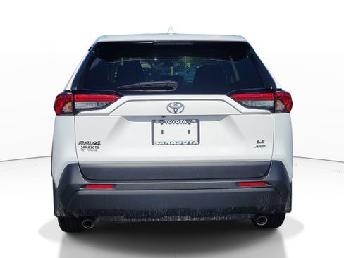 Used 2025 Toyota RAV4 LE AWD/4WD image 5
