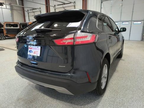 Certified 2023 Ford Edge SEL w/ Convenience Package AWD/4WD image 6