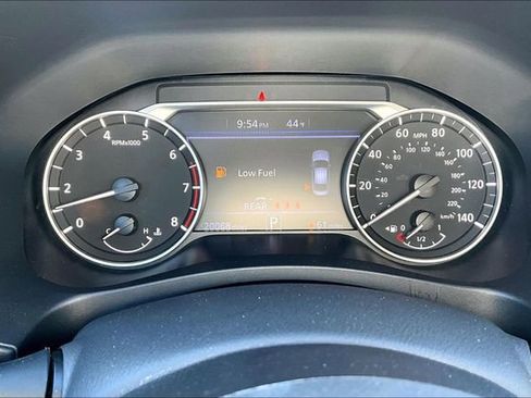 Used 2025 Nissan Altima 2.5 SV image 10