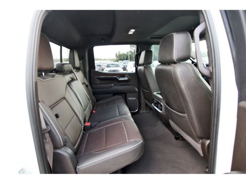 Used 2023 GMC Sierra 1500 Denali w/ Denali Reserve Package AWD/4WD image 9