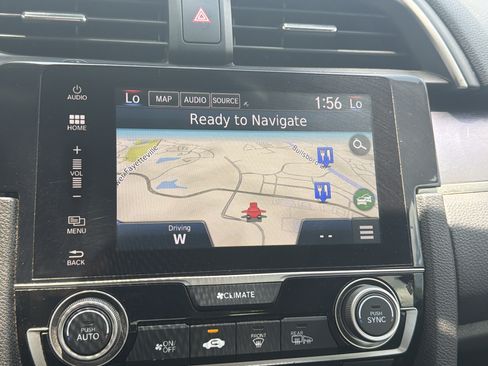 Used 2017 Honda Civic Touring image 12