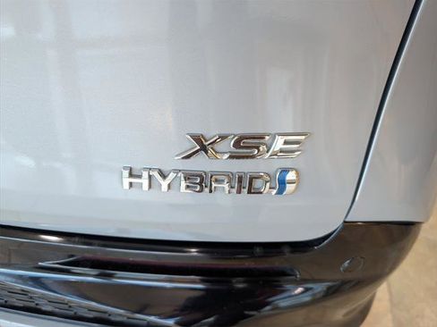 Certified 2024 Toyota Sienna XSE image 34