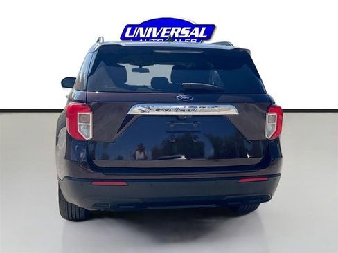 Used 2022 Ford Explorer XLT RWD image 6
