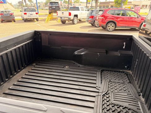 Used 2020 Toyota Tacoma SR5 AWD/4WD image 26