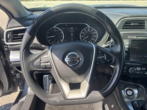 Used 2020 Nissan Maxima 3.5 SV w/ Floor Mat Group FWD image 13