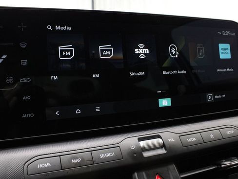 Used 2025 Kia K4 EX FWD image 2