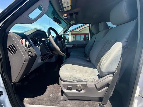 Used 2015 Ford F250 XLT w/ XLT Value Package AWD/4WD image 9
