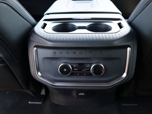 New 2025 Ford Expedition Max Platinum w/ Stealth Appearance Package image 40