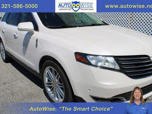 Used 2018 Lincoln MKT AWD w/ Technology Package image 1