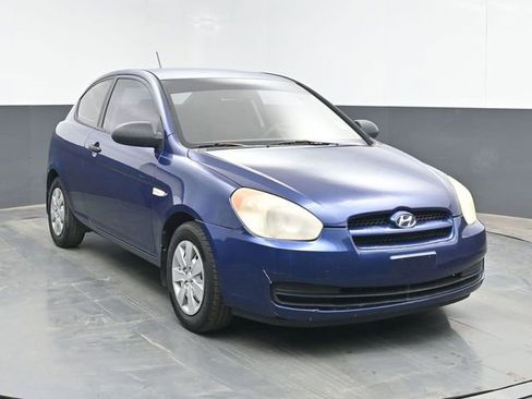 Used 2008 Hyundai Accent GS FWD image 2