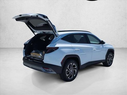 New 2026 Hyundai Tucson Limited AWD/4WD image 2