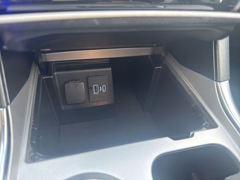 Used 2023 Ford Explorer Limited w/ Hybrid Equipment Group 310A image 24