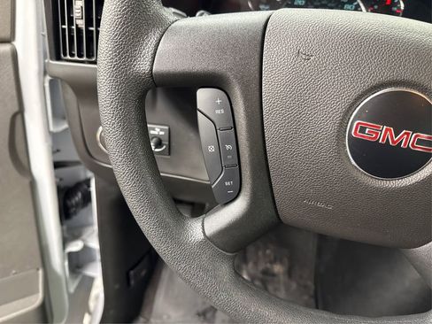 Used 2025 GMC Savana 3500 LT w/ LT Preferred Equipment Group RWD image 26