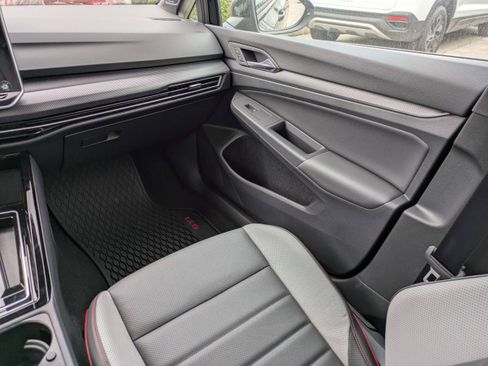 New 2026 Volkswagen GTI SE FWD image 17