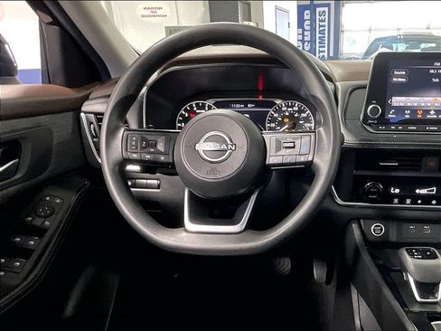 Certified 2023 Nissan Rogue SV AWD/4WD image 16