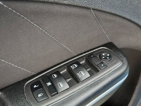 Used 2023 Dodge Charger SXT RWD image 18