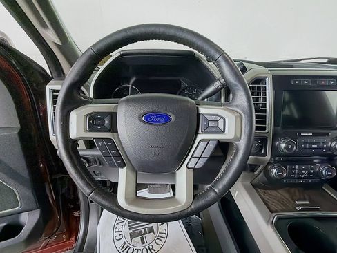 Used 2017 Ford F250 Lariat w/ Lariat Ultimate Package AWD/4WD image 13