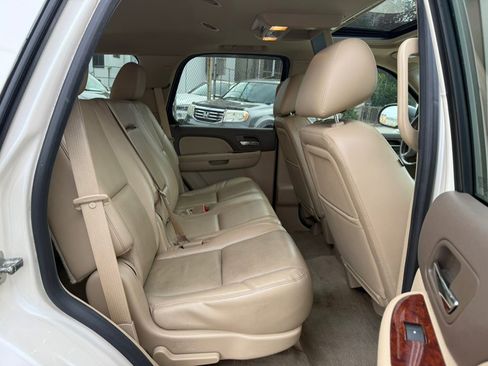 Used 2014 Chevrolet Tahoe LTZ image 10