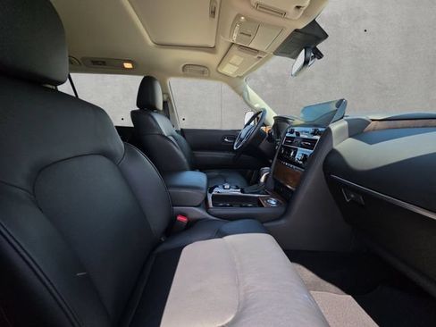 Used 2024 Nissan Armada SL w/ Captain's Chairs Package RWD image 24