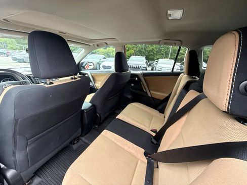 Used 2016 Toyota RAV4 XLE FWD image 16