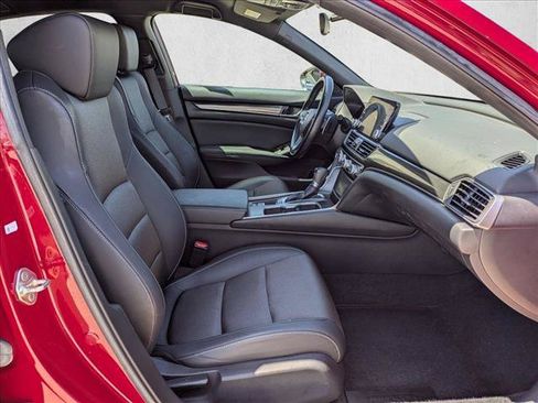Used 2019 Honda Accord Sport image 19