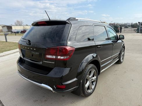 Used 2018 Dodge Journey Crossroad w/ Driver Convenience Group AWD/4WD image 5