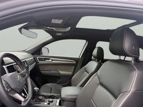 Used 2021 Volkswagen Atlas Cross Sport SEL AWD/4WD image 15